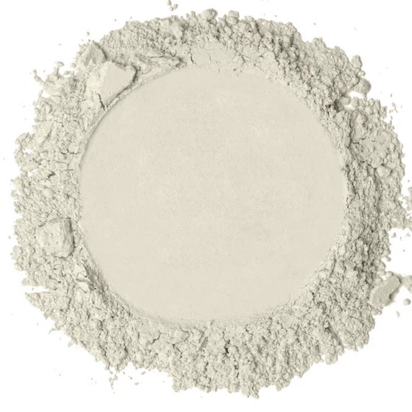 MoBeauty Ultimate Finish Translucent Setting Powder - Picture 2 of 4